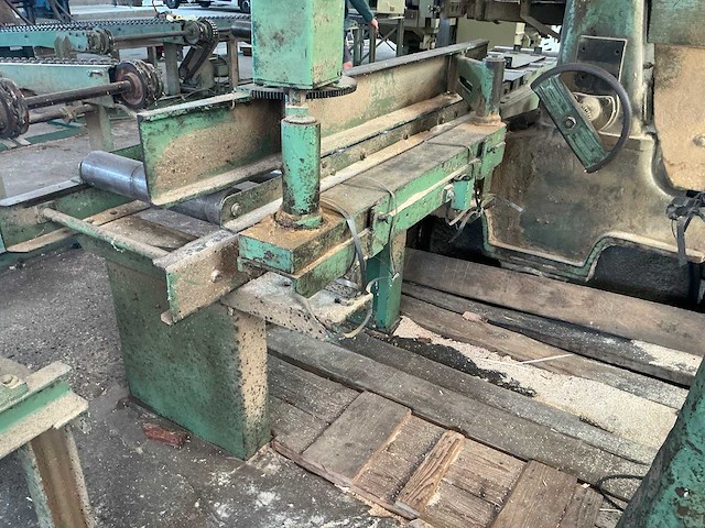 Zware industriële lintzaagmachine - afbeelding 7 van  8