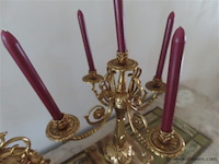 Zware klok (46x16x46cm) met 2 kandelaars (16x16x53cm) - afbeelding 5 van  9