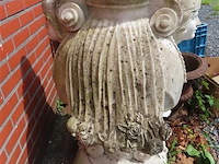 Zware marmeren tuinsokkel h 90 basis 45x47cm - afbeelding 6 van  10