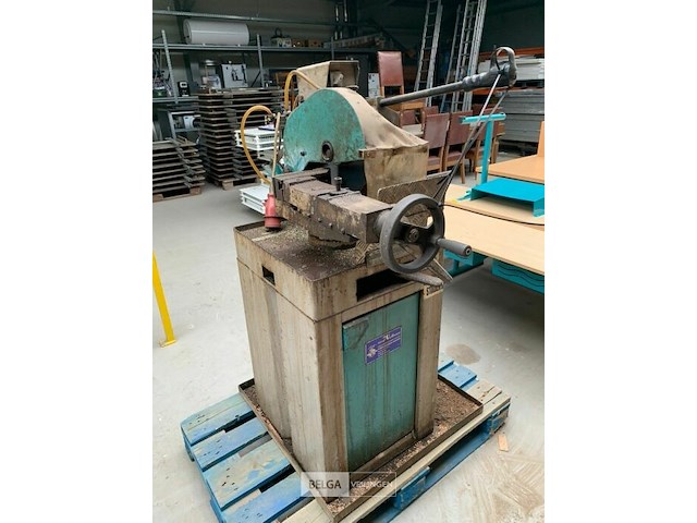 Zware metaal zaagmachine - afbeelding 1 van  3