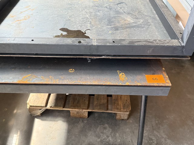 Zware metalen werkplaatstafel - afbeelding 2 van  3