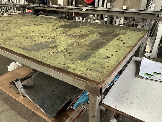 Zware metalen werktafel - afbeelding 4 van  6