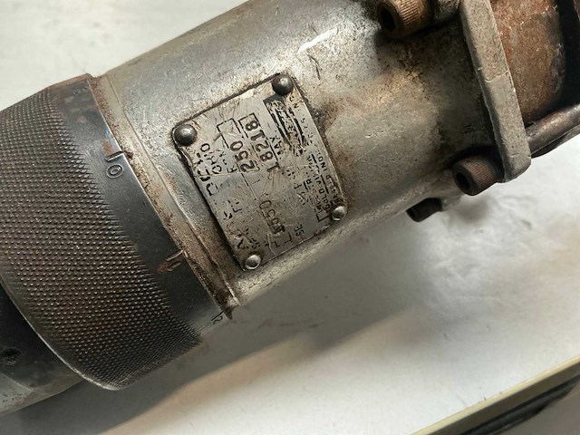 Zware pneumatische slagmoersleutel - afbeelding 5 van  5