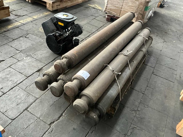 Zware stalen rollen (10x) - afbeelding 1 van  1