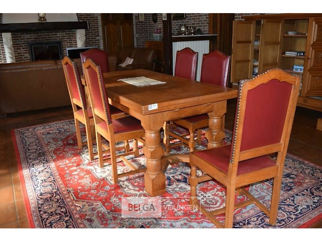 Zware uitschuifbare tafel met 6 stoelen en kast - afbeelding 1 van  7