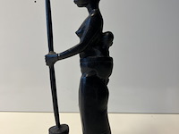 Zwart beeldje met kind - afbeelding 1 van  3