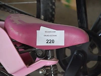 Zwart met roze kinderfietsje (met schade), zwarte mountainbike rockrider maat 24 (met schade aan stuur) - afbeelding 4 van  16