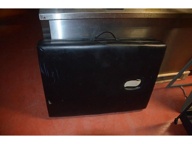 Zwart opvouwbare massagetafel, ronde kruk op wielen, rechthoekige spiegel, metalen rolrek, rekje zwart 3 etages (1,2,3,15,16) - afbeelding 3 van  10