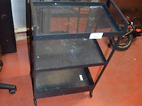 Zwart opvouwbare massagetafel, ronde kruk op wielen, rechthoekige spiegel, metalen rolrek, rekje zwart 3 etages (1,2,3,15,16) - afbeelding 8 van  10