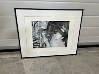 Zwart-witfoto in kader