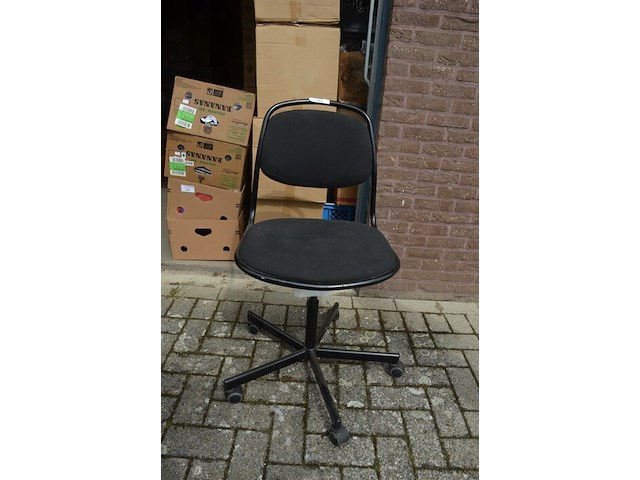 Zwarte bureelstoel - afbeelding 3 van  5