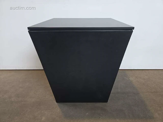 Zwarte conic dinertafels flexfurn (2x) - afbeelding 1 van  4