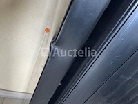 Zwarte kast met 2 gordijndeuren - afbeelding 4 van  8