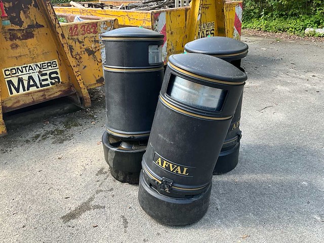 Zwarte plastic vuilbakken met metalen binnenbak (3x) - afbeelding 2 van  9