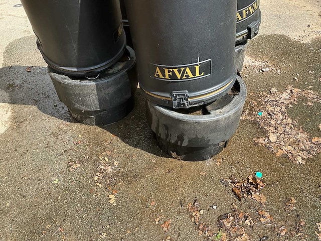 Zwarte plastic vuilbakken met metalen binnenbak (4x) - afbeelding 5 van  5