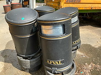 Zwarte plastic vuilbakken met metalen binnenbak (4x) - afbeelding 6 van  7