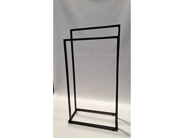 Zwarte rek voor handdoeken 21x45x85cm - afbeelding 2 van  2