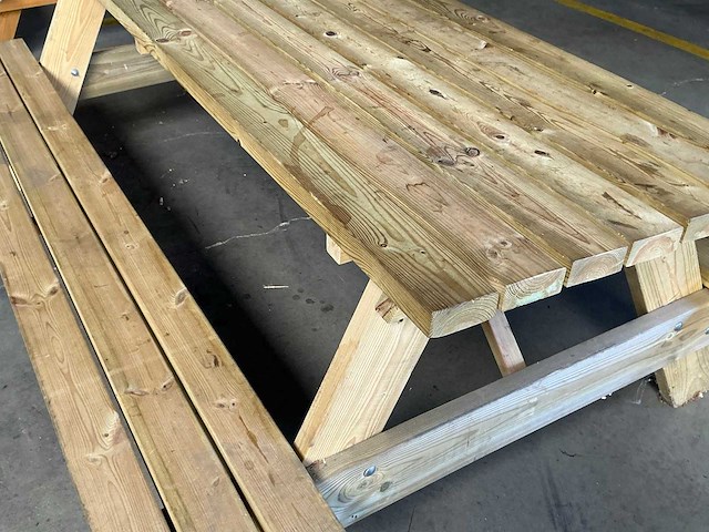 Zweedse picknicktafel - afbeelding 3 van  3