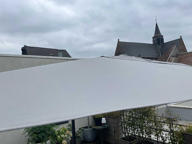 Zweefparasol - afbeelding 6 van  6