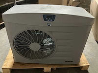 Zwembad warmtepomp - afbeelding 2 van  4