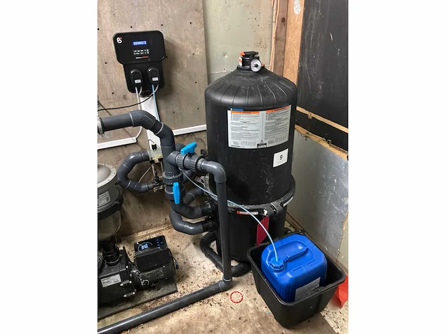 Zwembadpomp/filter installatie - afbeelding 2 van  14