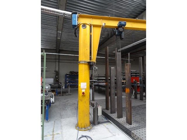 Zwenkarm demag - afbeelding 2 van  8