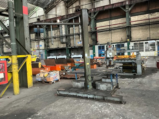 Zwenkarmkraan - afbeelding 1 van  4