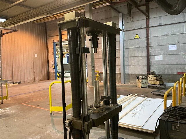 Zwick 1484 hydraulische pers - afbeelding 16 van  20